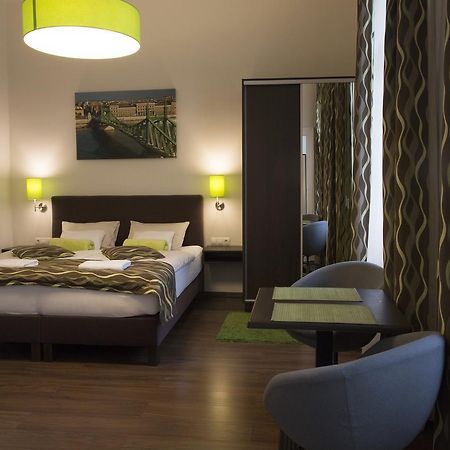 Walton Prime Apartment Budapest Esterno foto